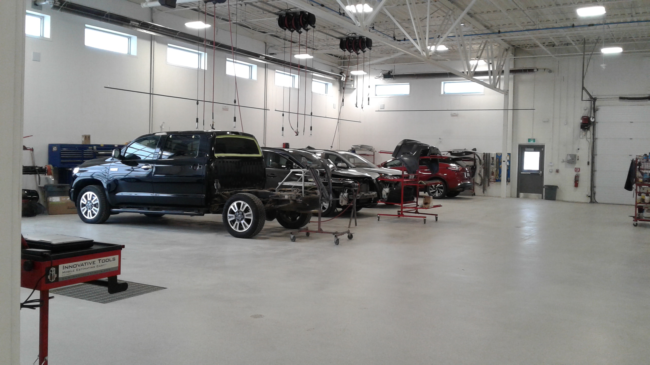 Moose Jaw Toyota Auto Body gallery 3