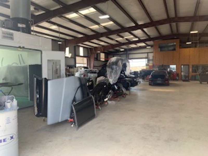 Hillcountry Collision Inc. gallery 3