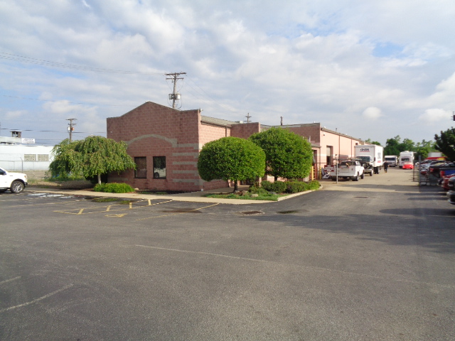 R&R Auto Body - Cleveland