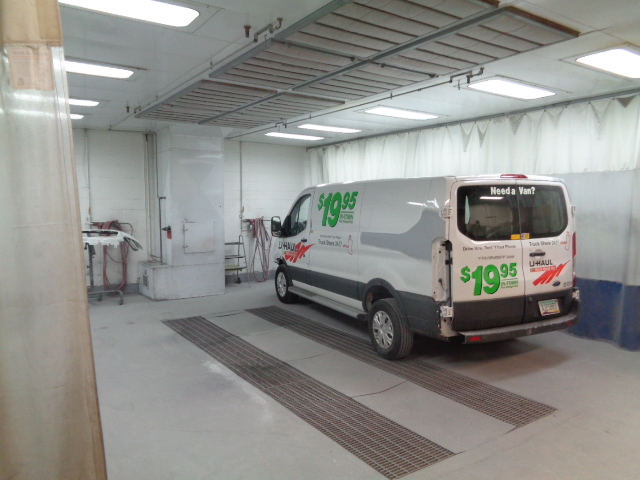 R&R Auto Body - Cleveland gallery 5