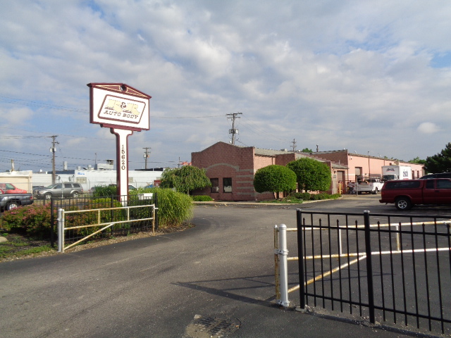 R&R Auto Body - Cleveland gallery 6