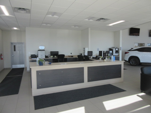 ProColor - Wheaton Collision Centre Red Deer gallery 5