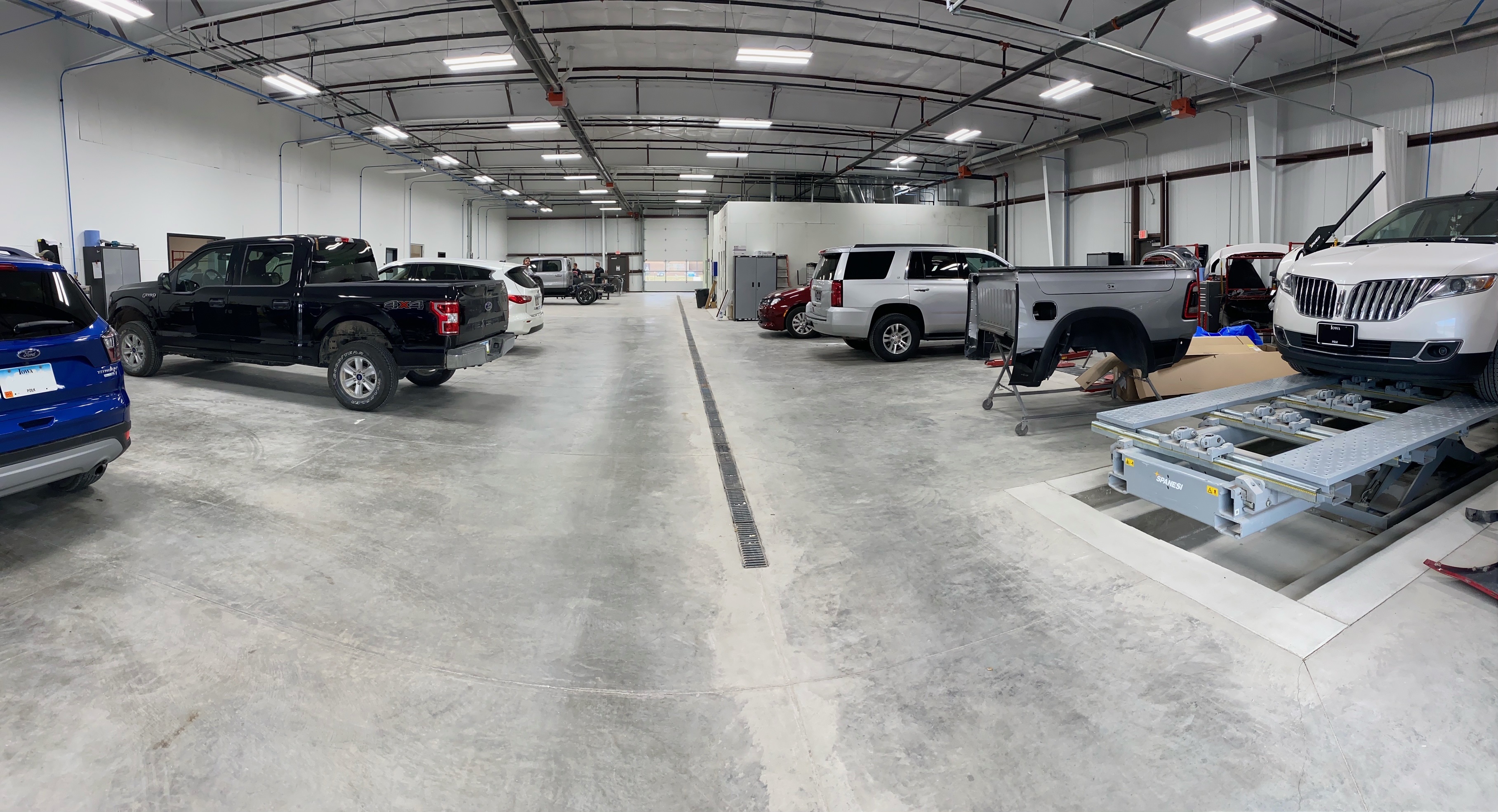 Graham Collision Center-Waukee gallery 3