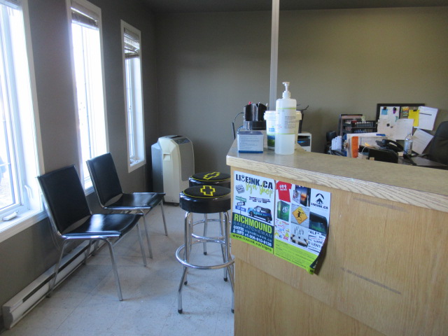 Fred's Auto Body Ltd gallery 2