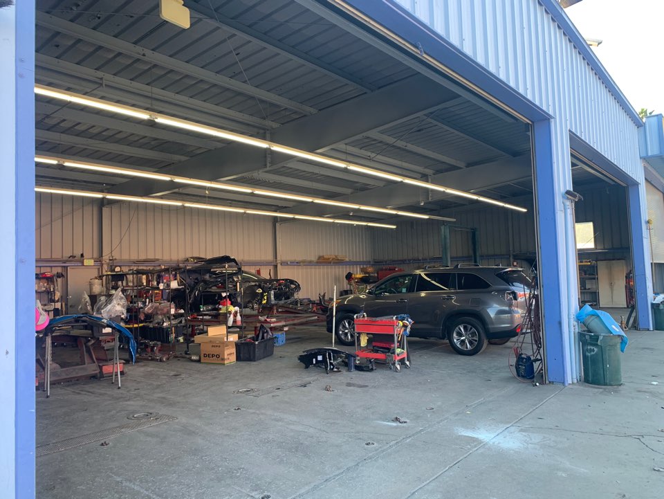Modern Auto Center  gallery 3