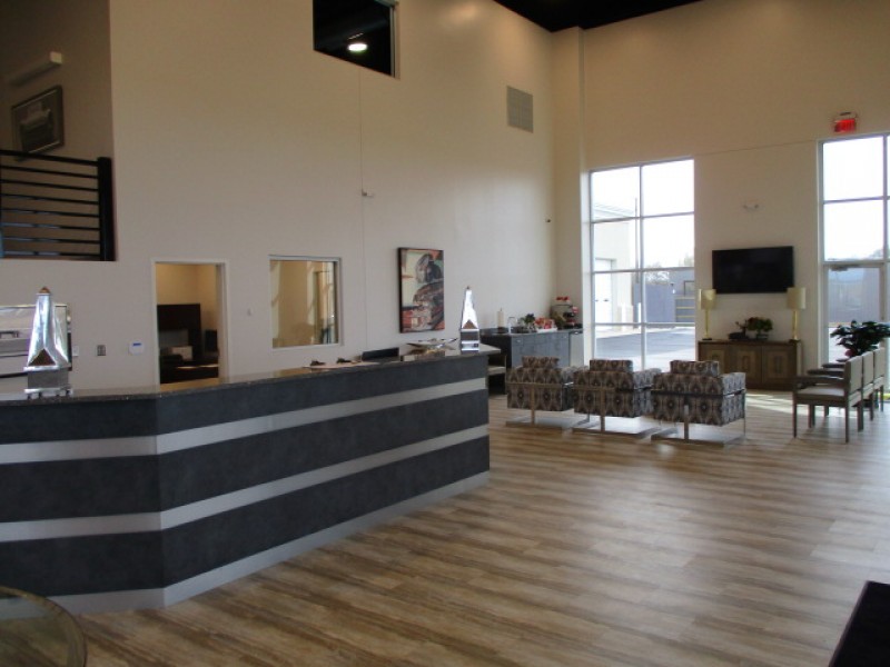 Barnett's Body Shop - Gluckstadt gallery 1