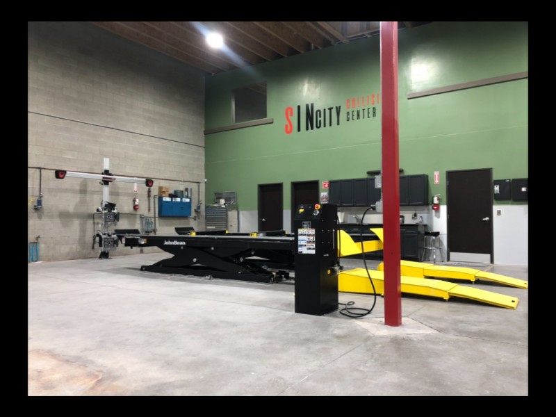 SinCity Collision Center gallery 5