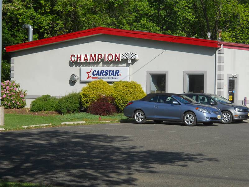 Champion CARSTAR Collision gallery 1