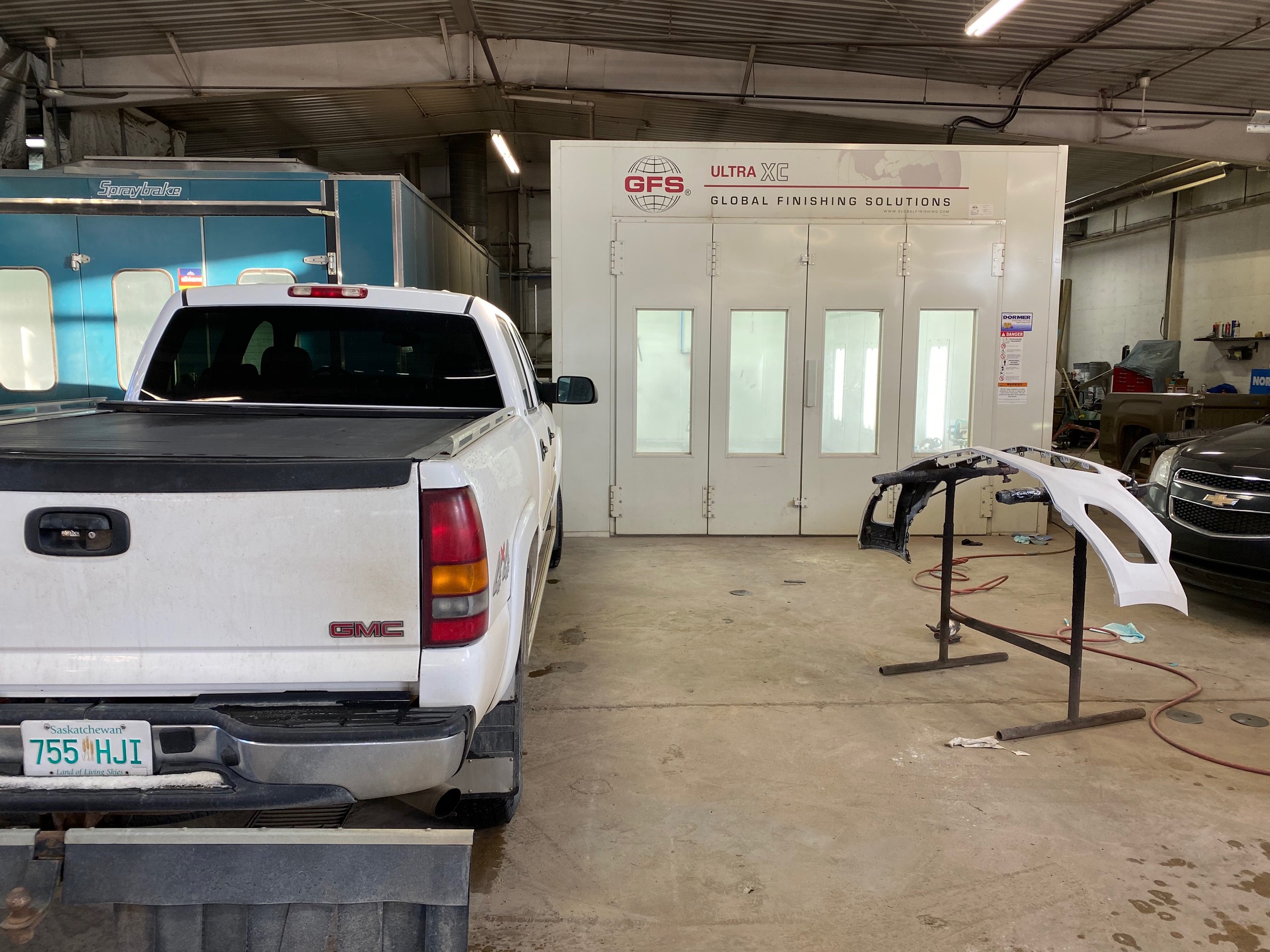 Standard Motors Auto Body gallery 4
