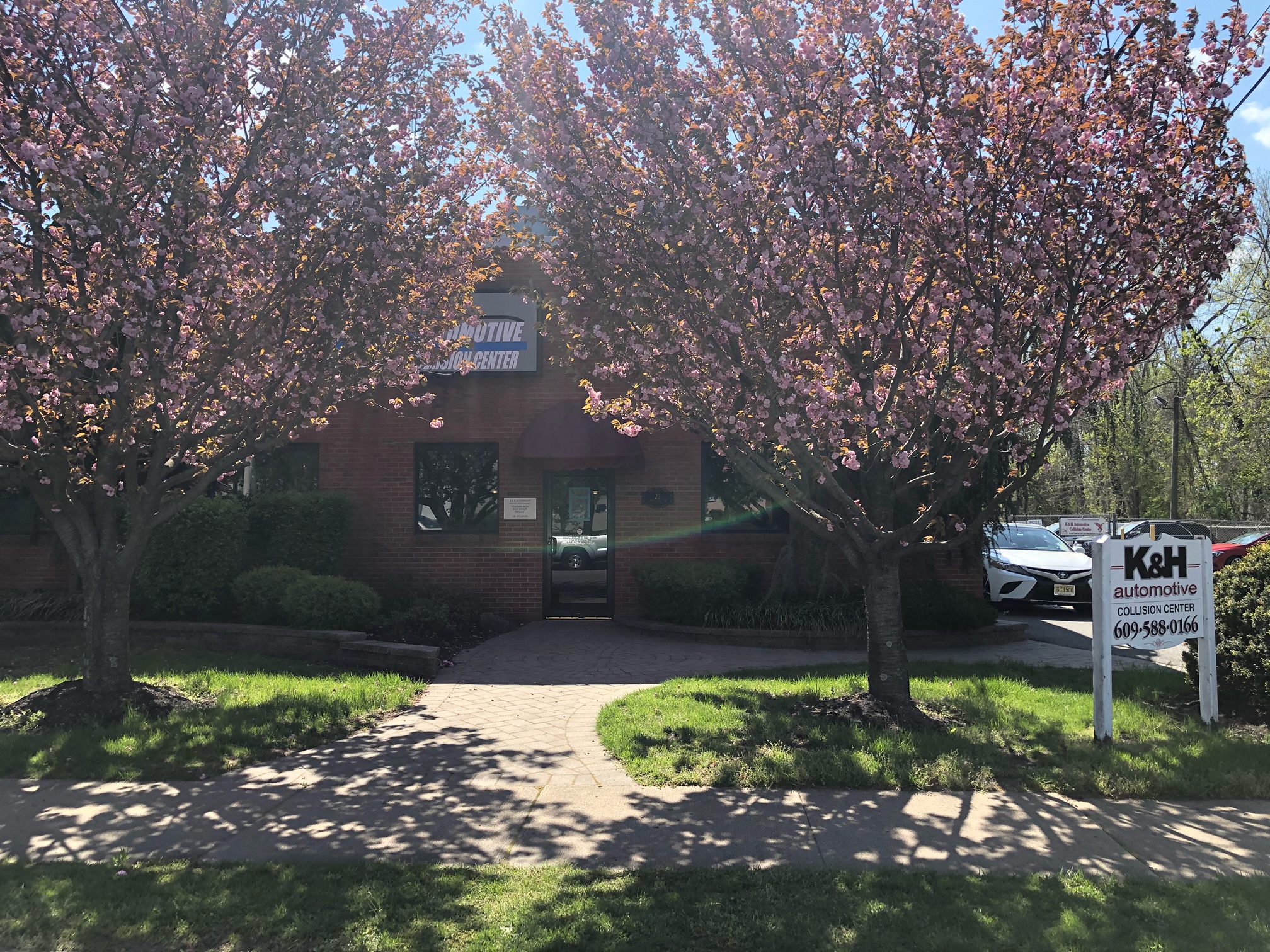 K & H Automotive Collision Center
