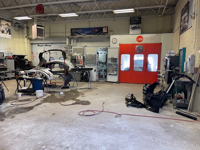 K & H Automotive Collision Center gallery 5
