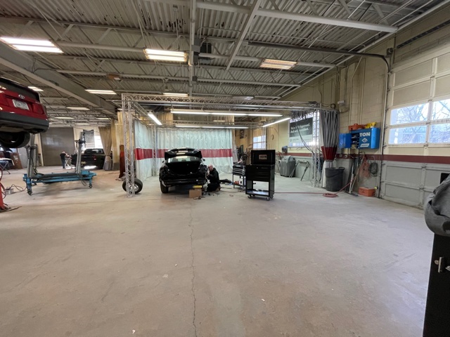 K & H Automotive Collision Center gallery 6