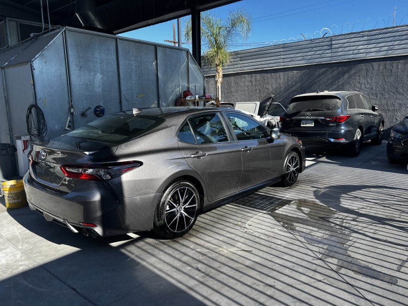 LA West Collision Center gallery 4