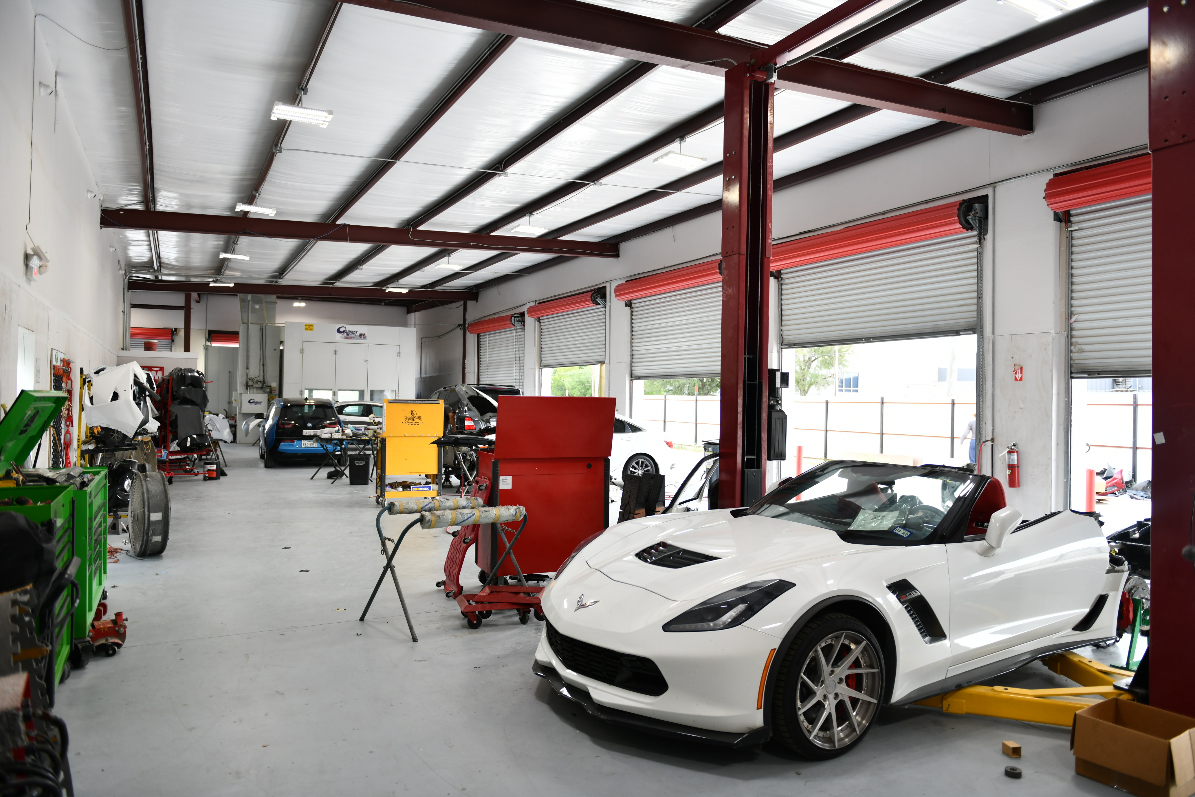 CARSTAR Fort Bend Collision Center gallery 3