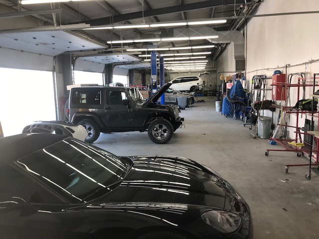 Cardiff Collision Centre gallery 3
