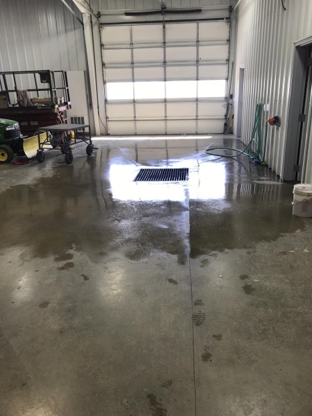 J&R Collision Center gallery 4