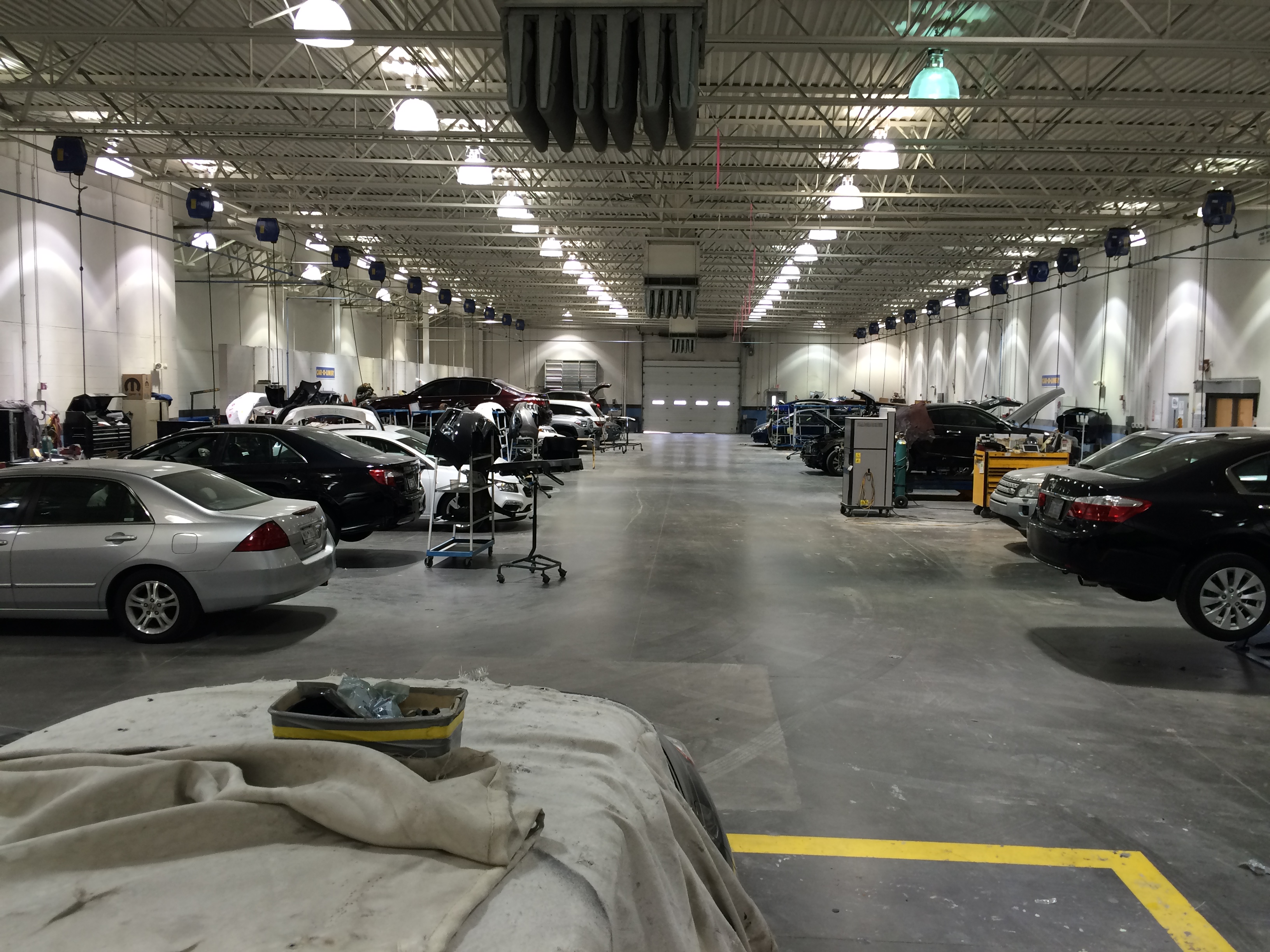Hendrick Collision Center South gallery 3
