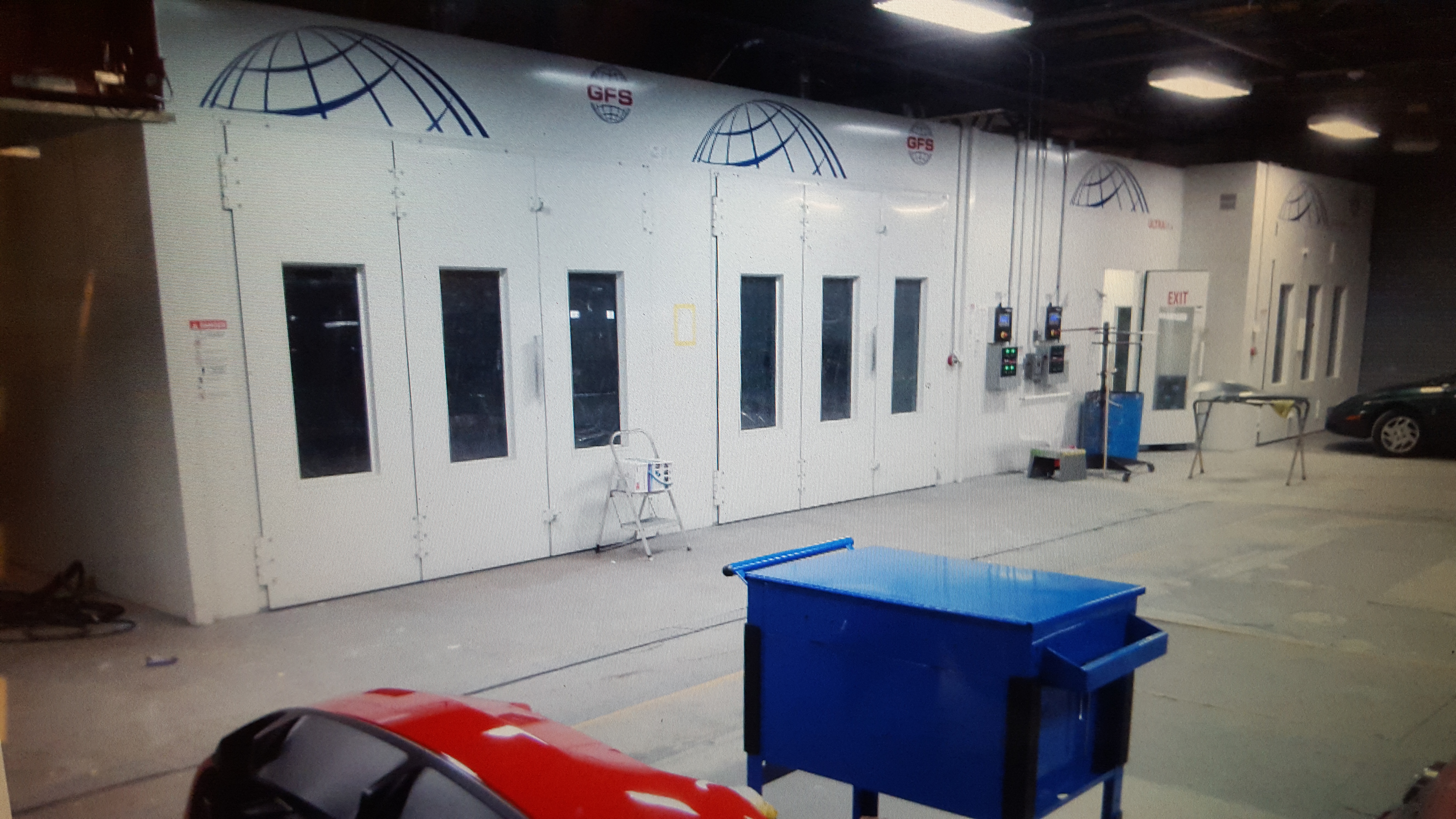 Bob Bell Collision Center gallery 6