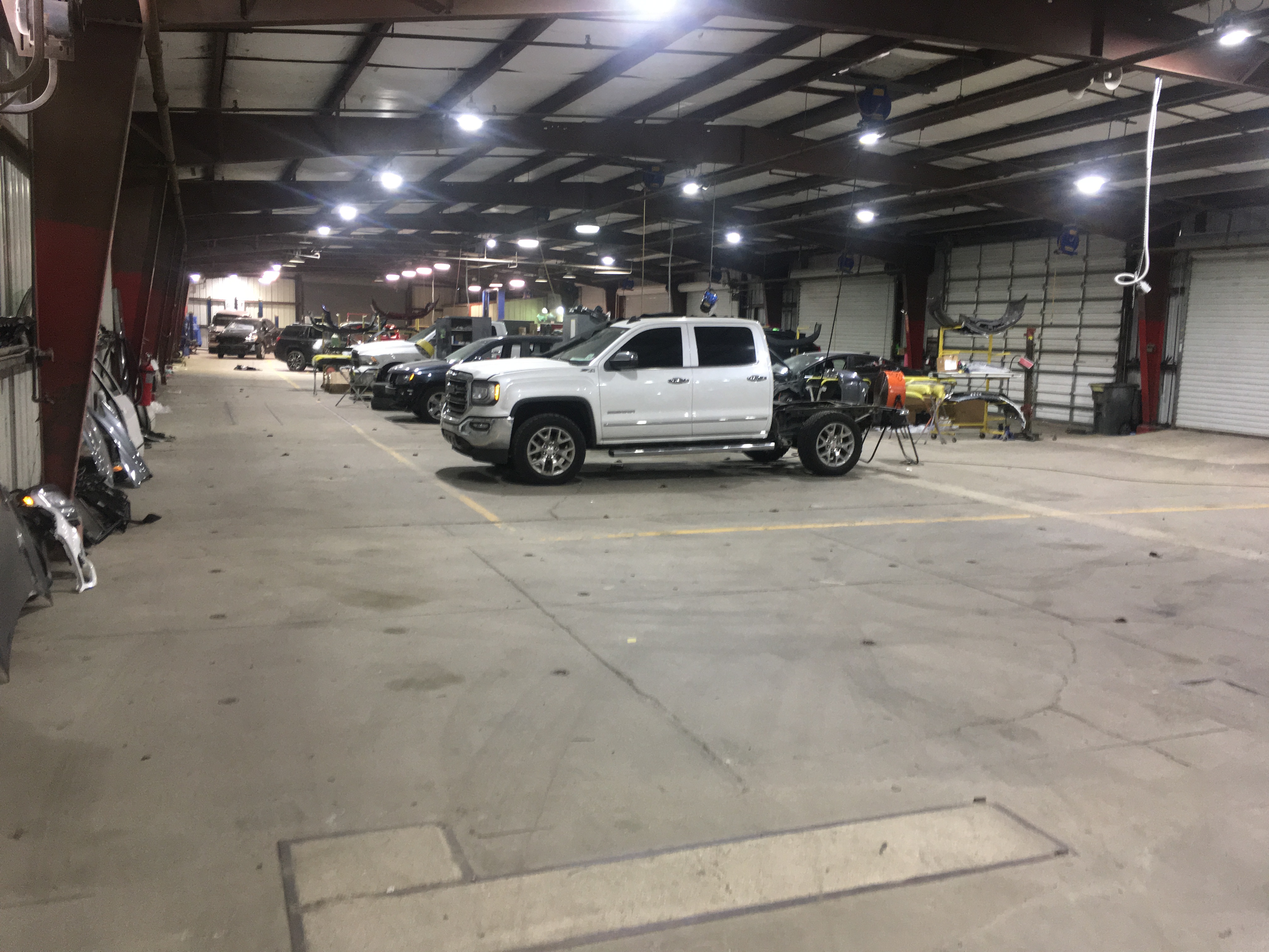 Mossy Collision Center gallery 5
