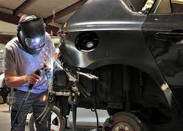 Capitol Garage Auto Body gallery 3