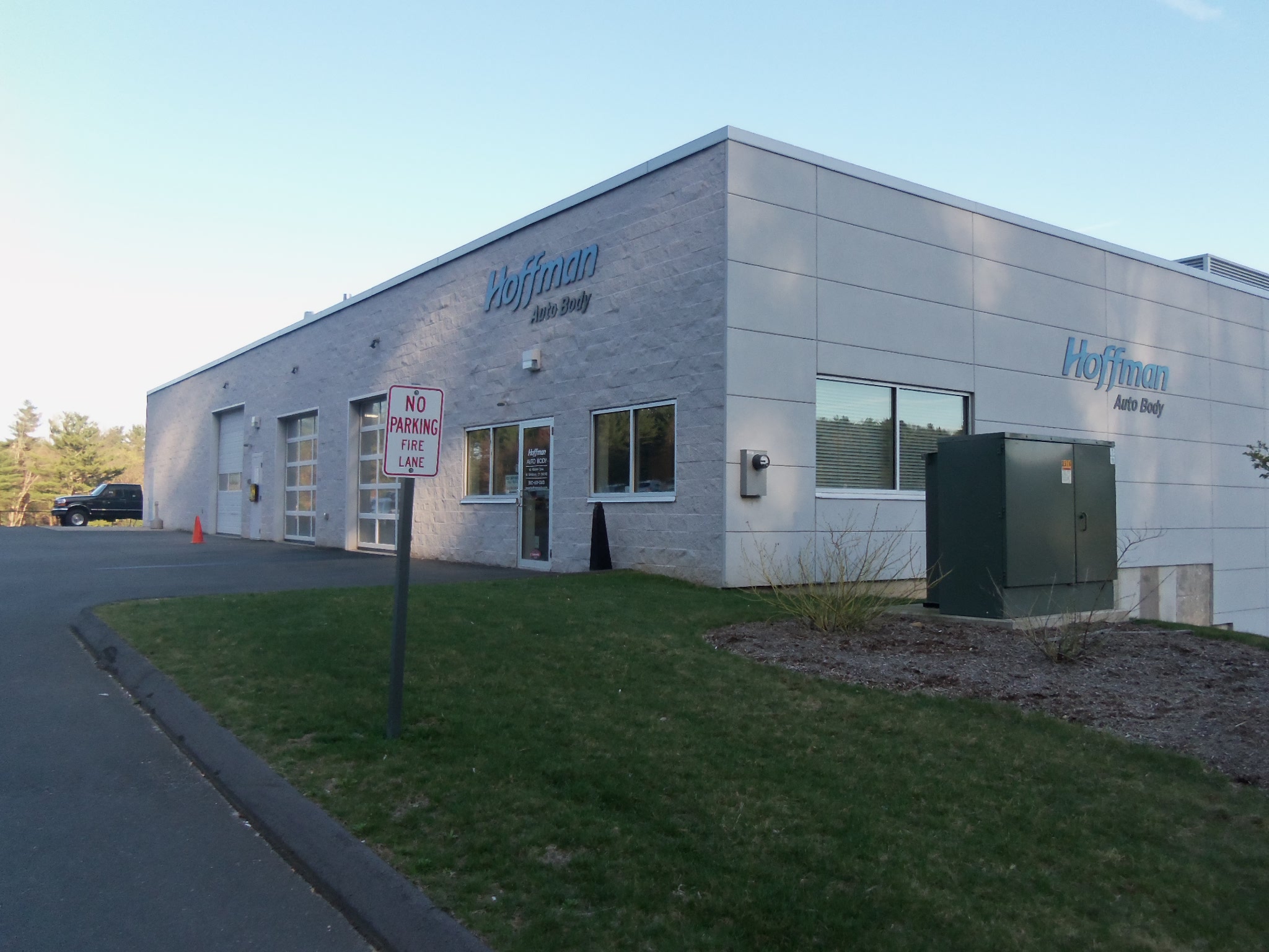 Hoffman Collision Center - Avon gallery 1