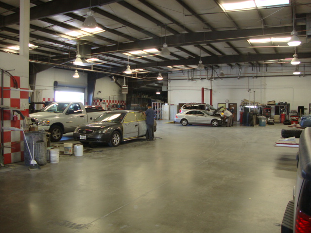 Valley Collision Center gallery 3