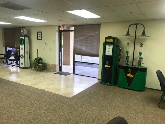 Sunn West City's Auto Body gallery 7