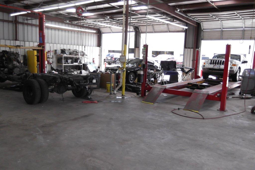 Helfman Collision Center gallery 6