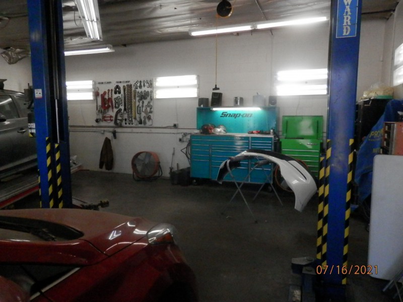 Burbank Collision Center gallery 3