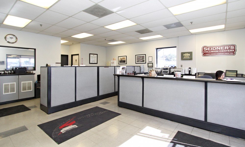 Seidner's Collision Centers - Glendora gallery 2