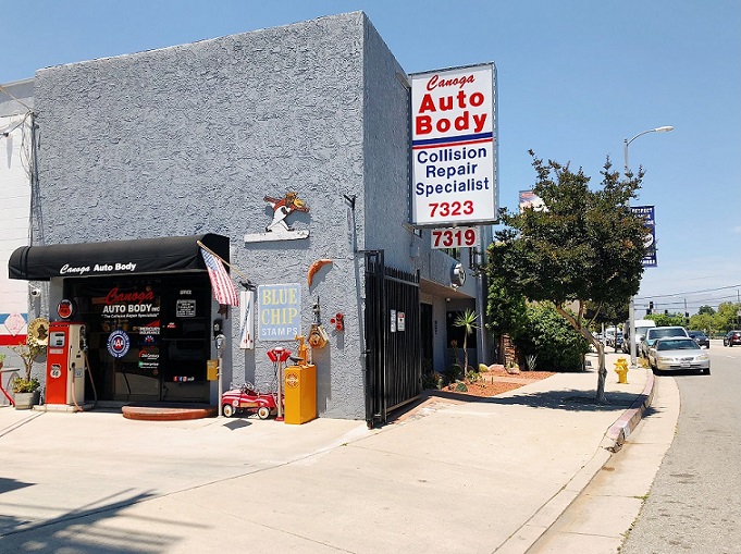 Canoga Auto Body gallery 5