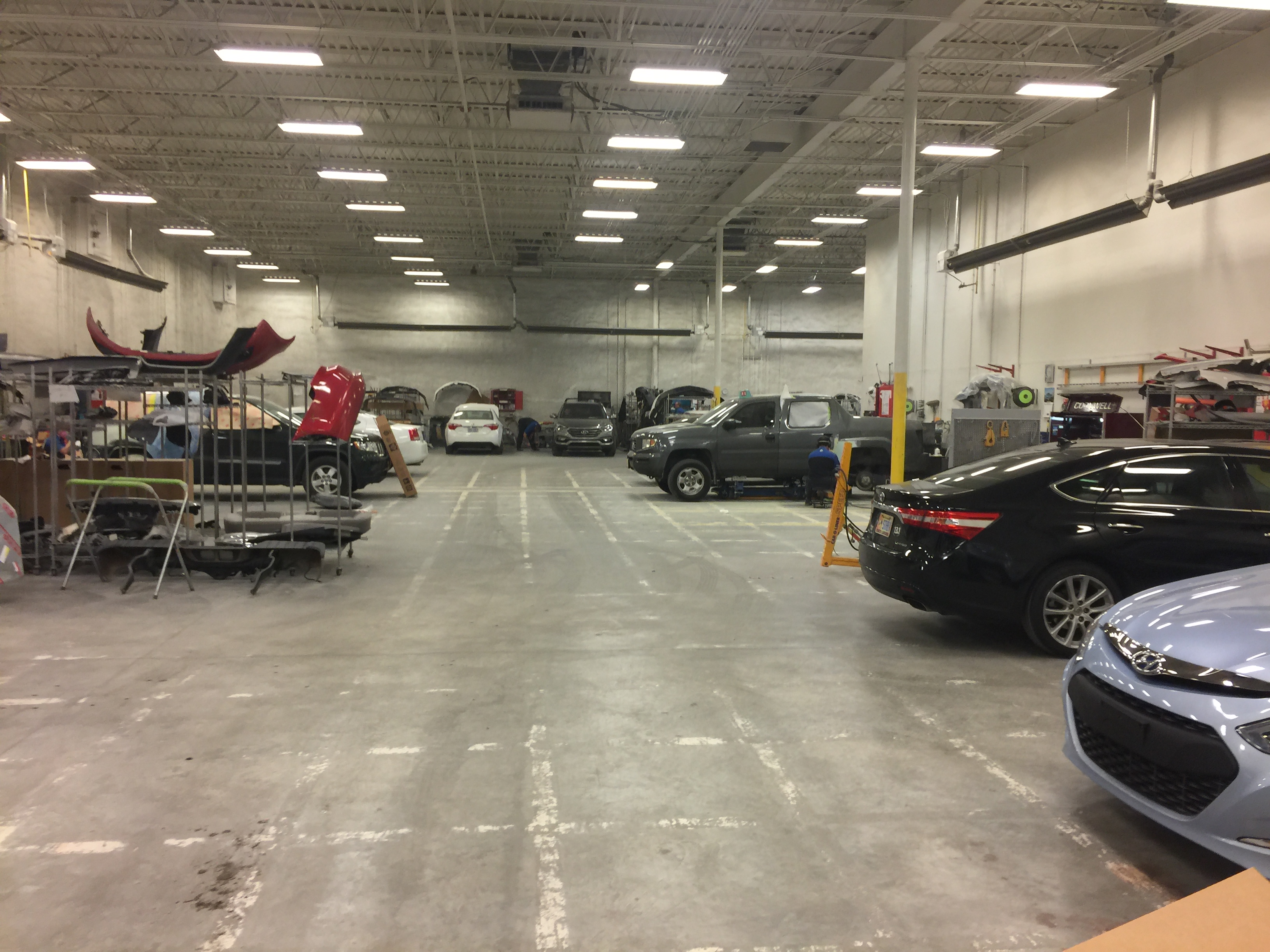 Hendrick Collision Center Fayetteville - Cliffdale  gallery 3