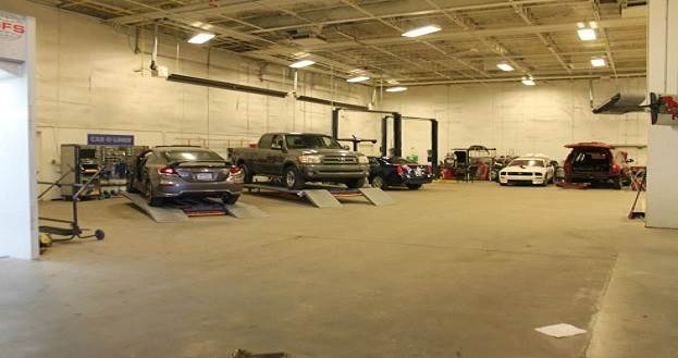 Hendrick Collision Center Fayetteville - Cliffdale  gallery 5