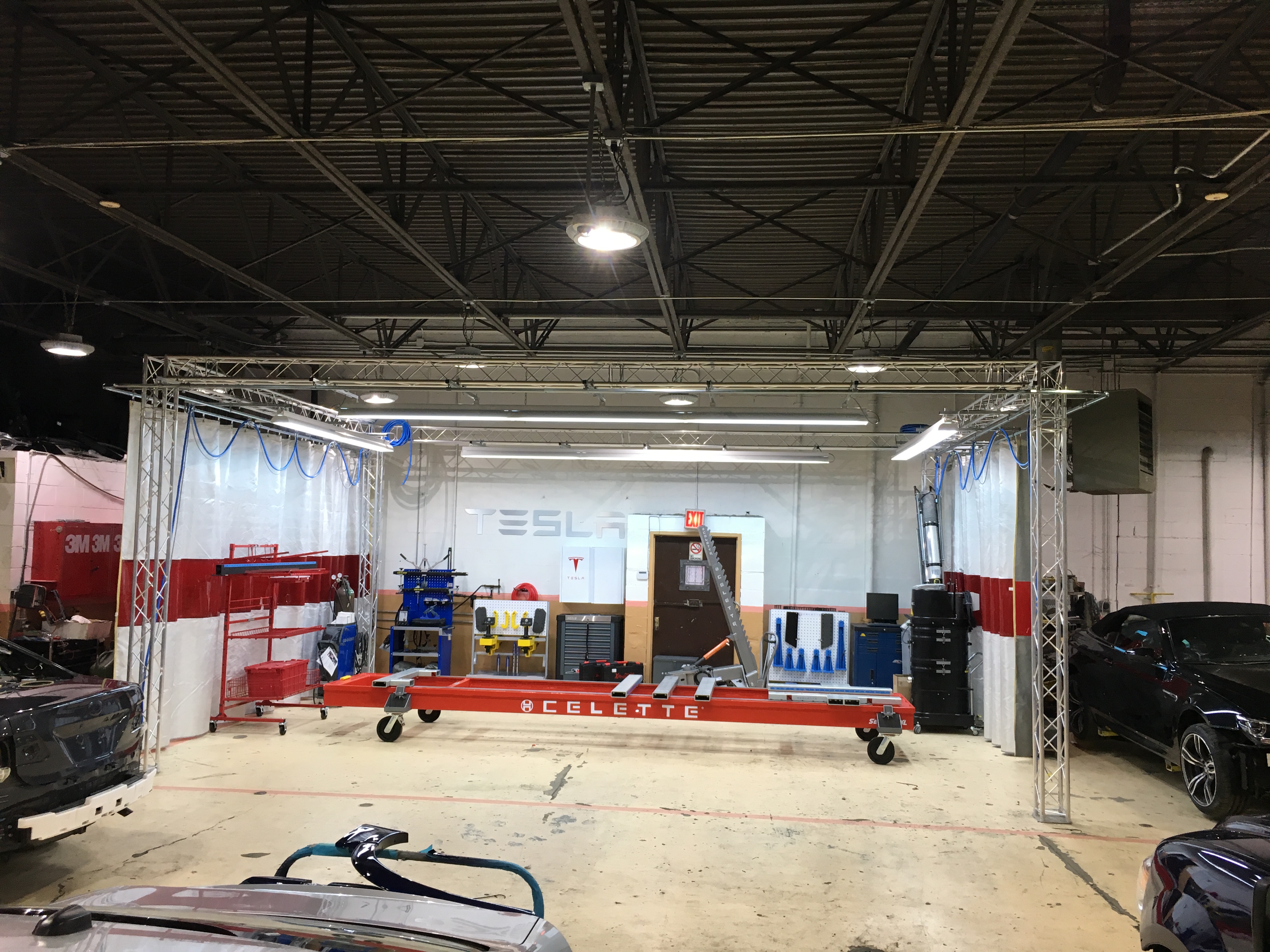 Fiero Collision Inc gallery 7