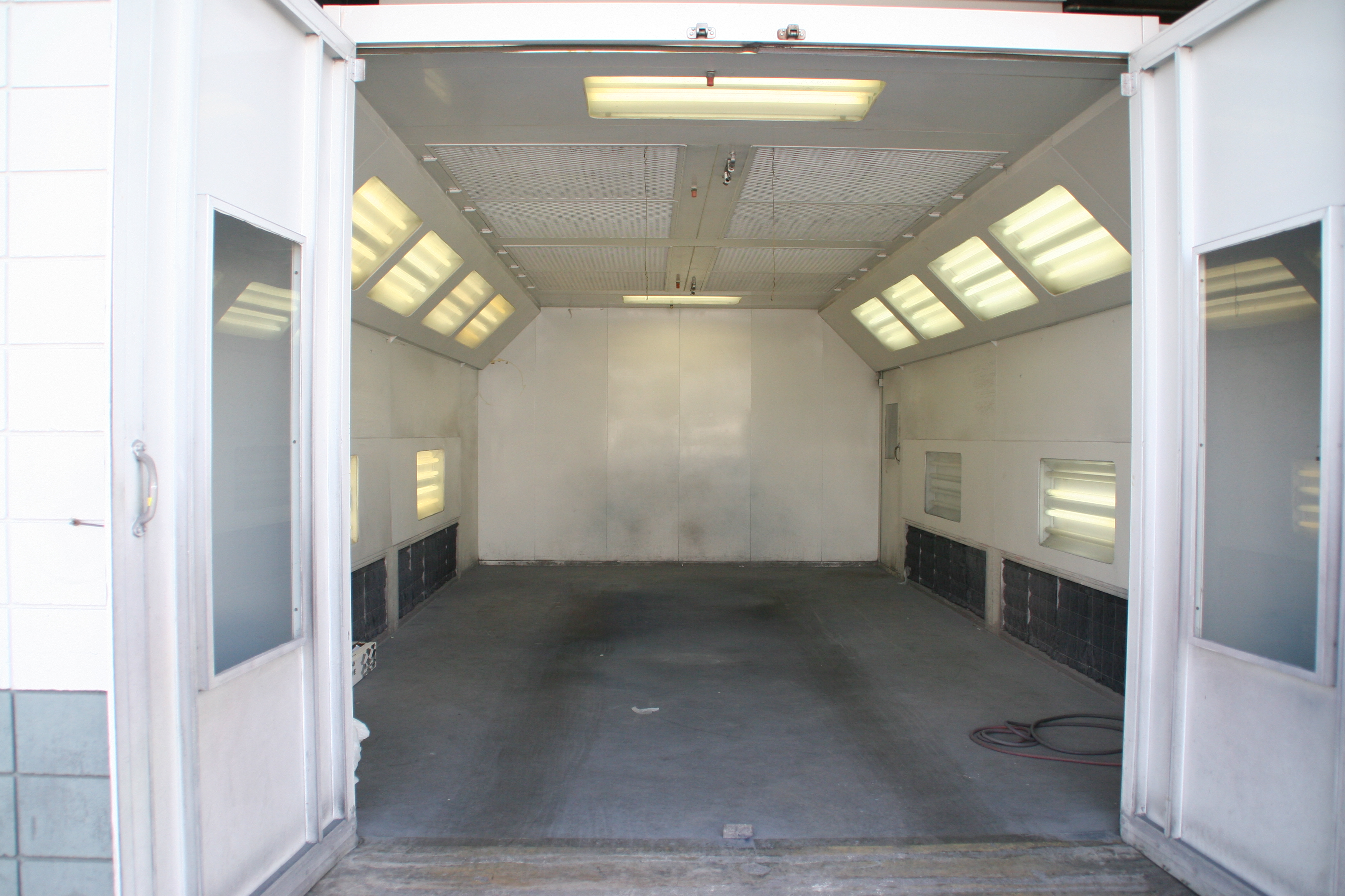 Surf City Collision Center gallery 3