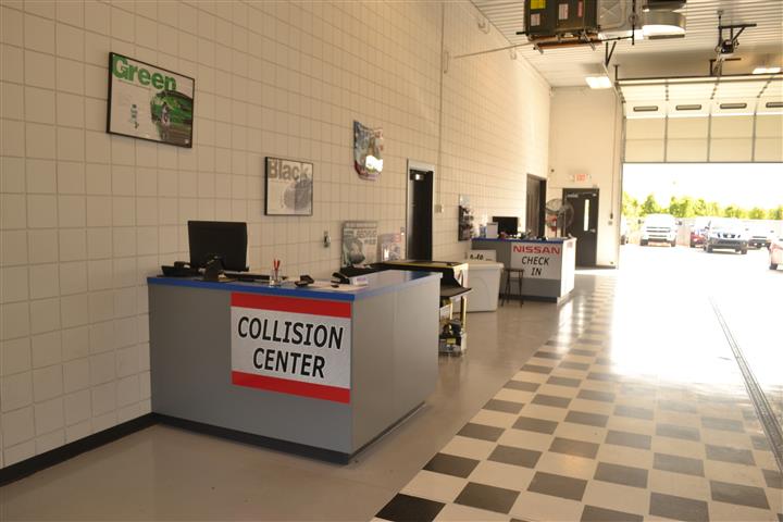 Coyle Nissan Body Shop gallery 2
