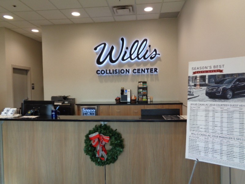 Willis Collision Center gallery 2