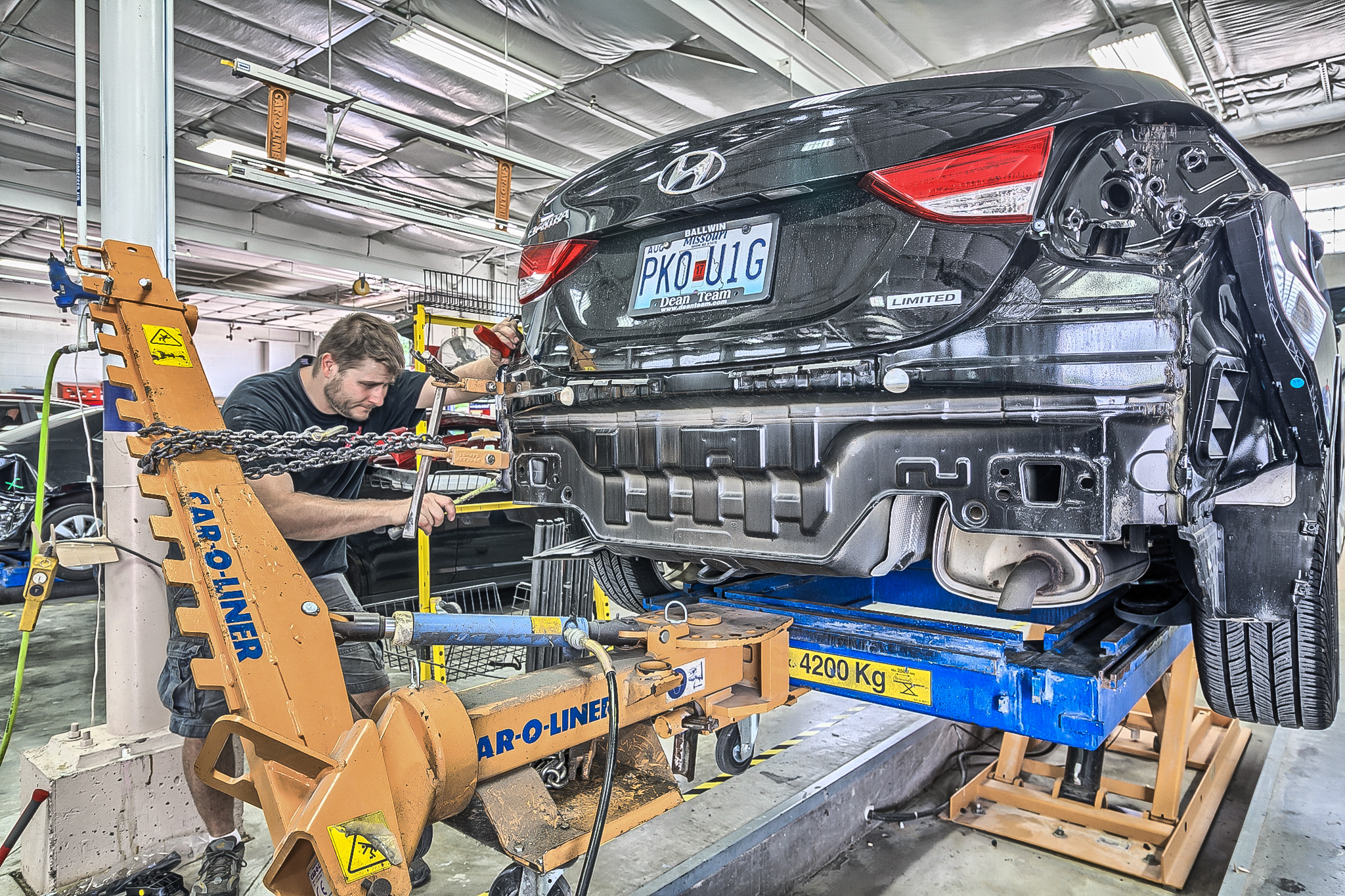 Car Craft Auto Body - Chesterfield gallery 4