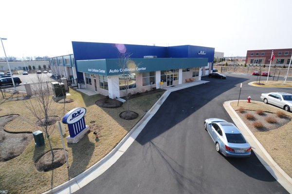 D & V Auto Body