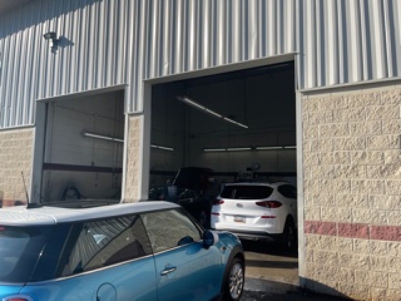 Zamora's Auto Body - Frederick gallery 4