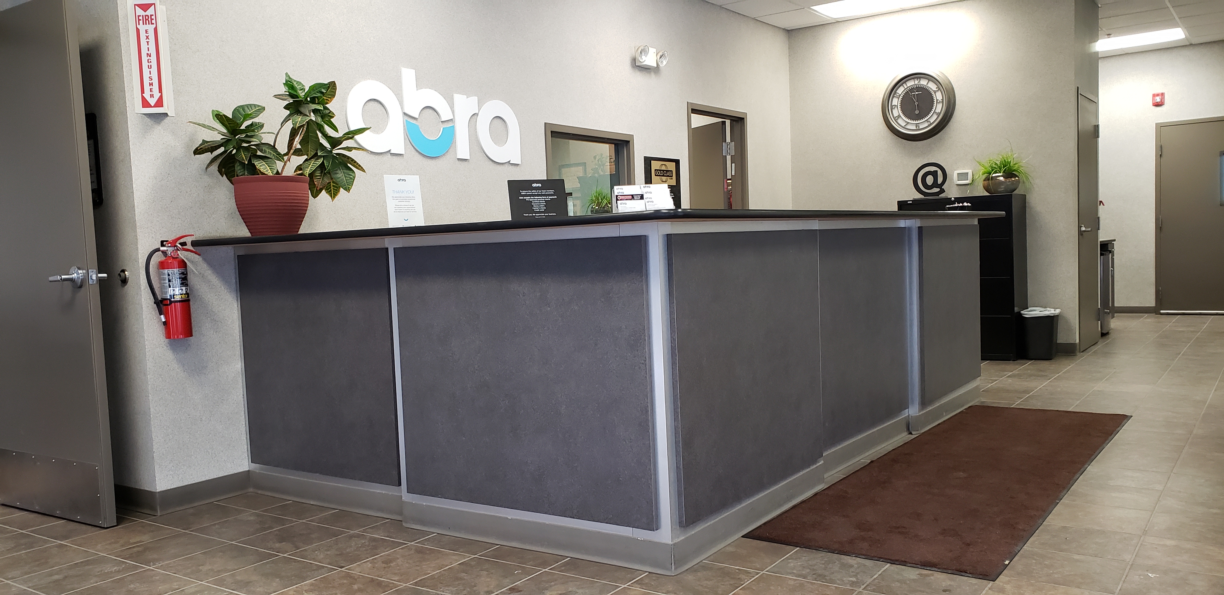ABRA Auto Body & Glass - Elk River gallery 2