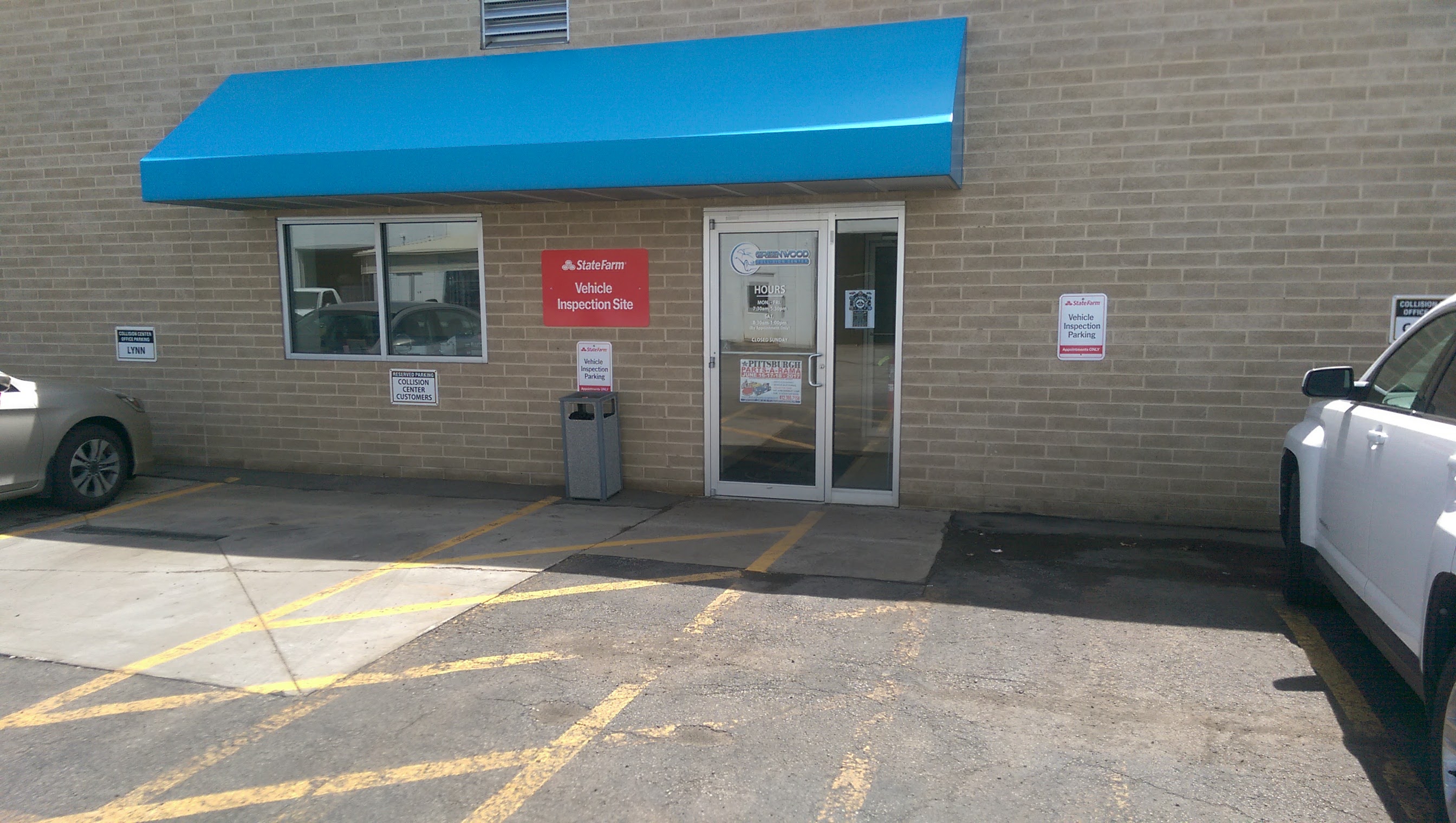 Greenwood Collision Center gallery 5