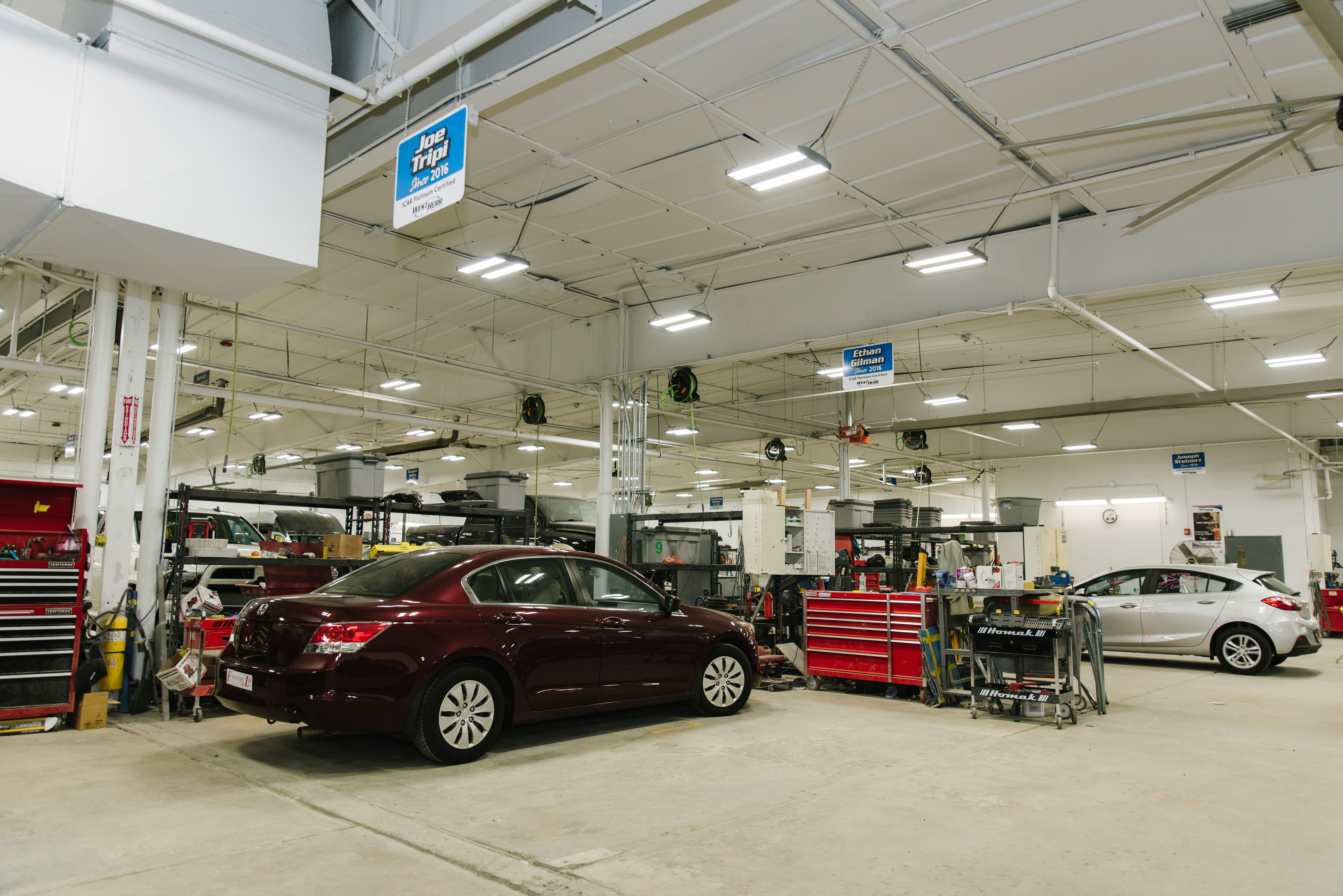West Herr Collision Center - Hamburg gallery 3