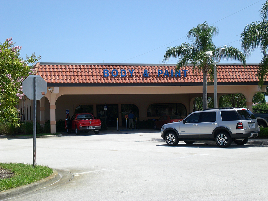 Sawgrass Ford - Body Shop gallery 1