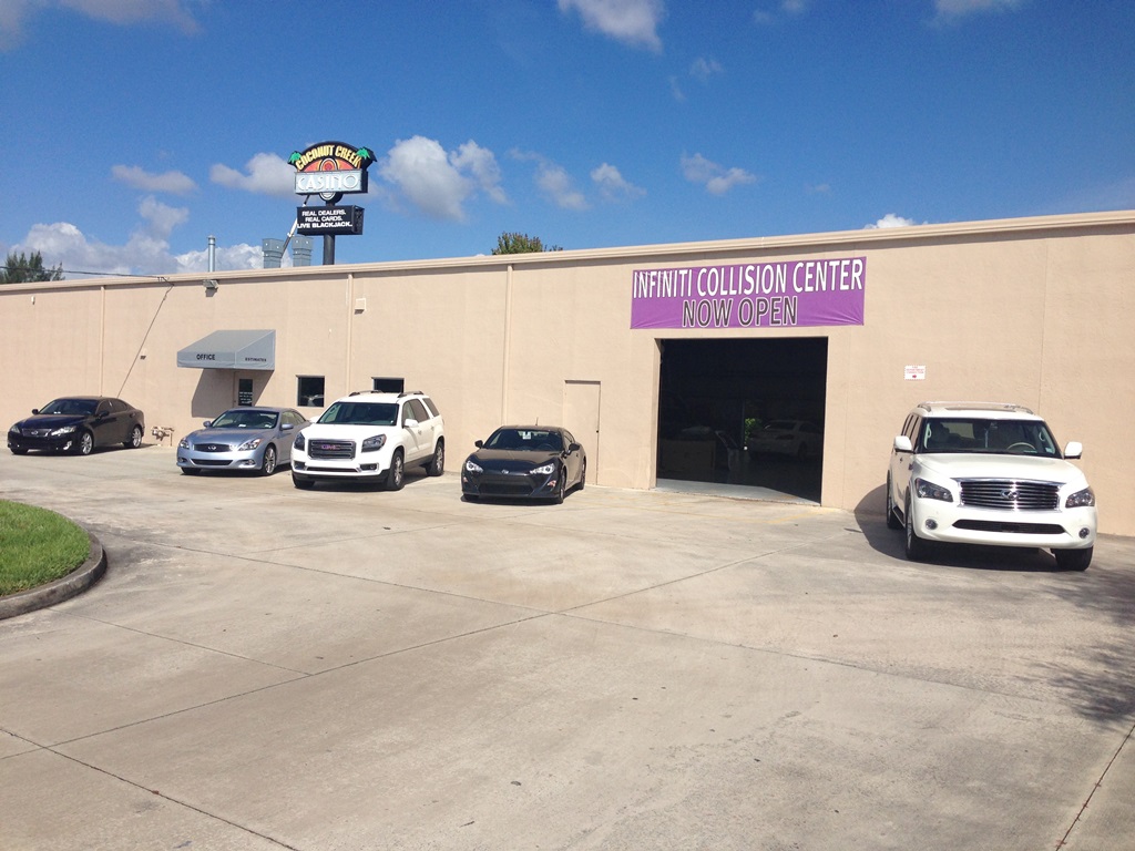 Infiniti of Coconut Creek Collision Center gallery 1