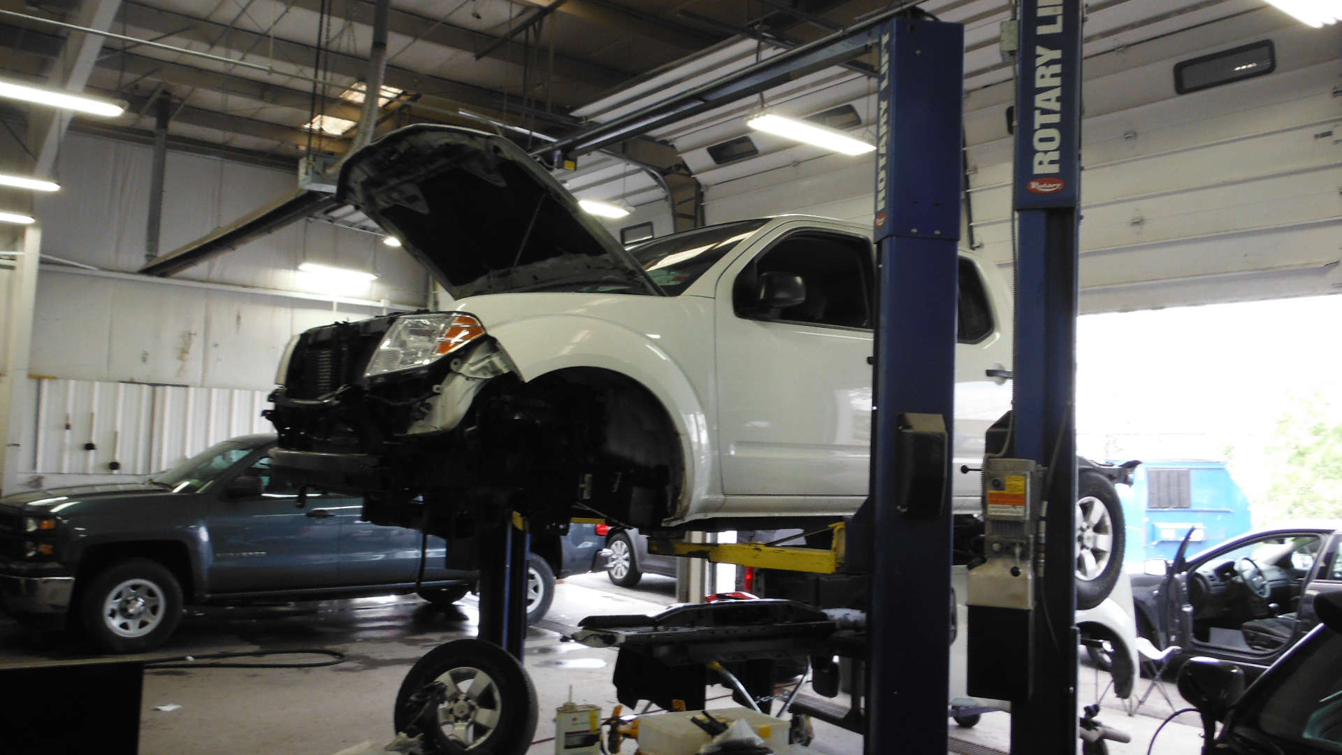 West Herr Collision Center - Central gallery 4
