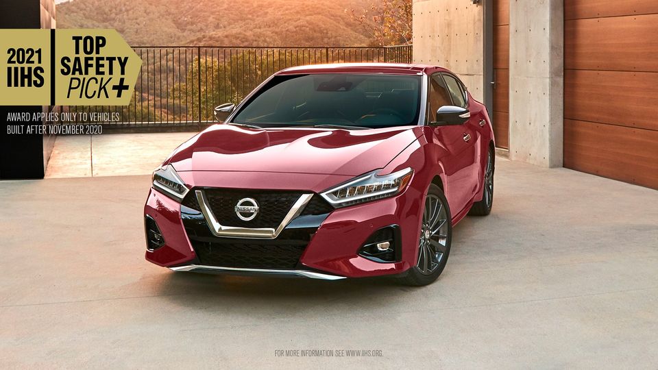 Girard Nissan Collision gallery 7