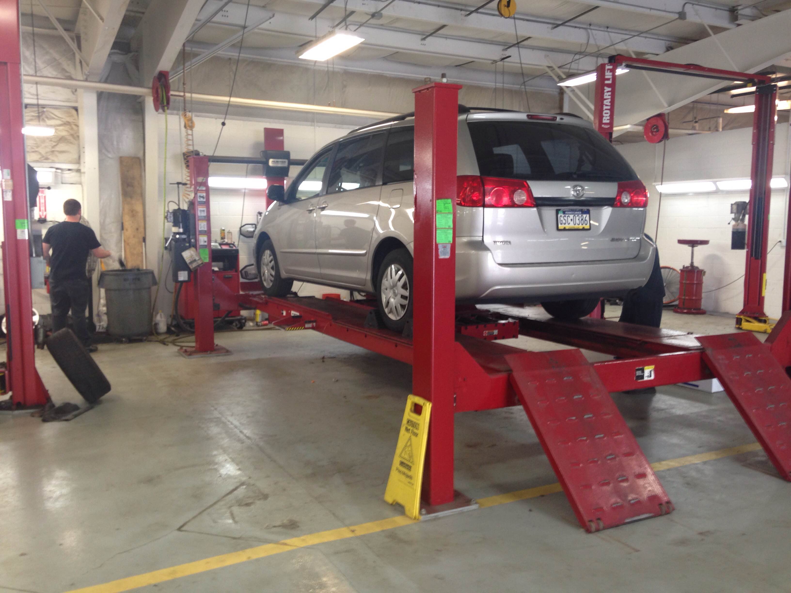 Laurel Collision Center gallery 5