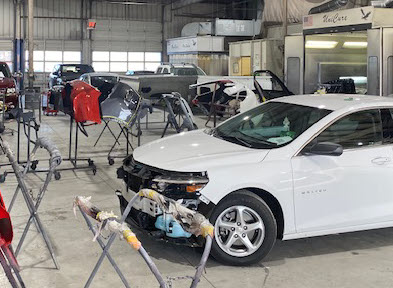 Landers McLarty Body Shop gallery 3