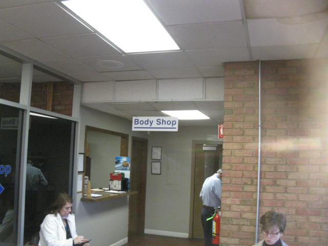 Machens Body & Paint Center gallery 2